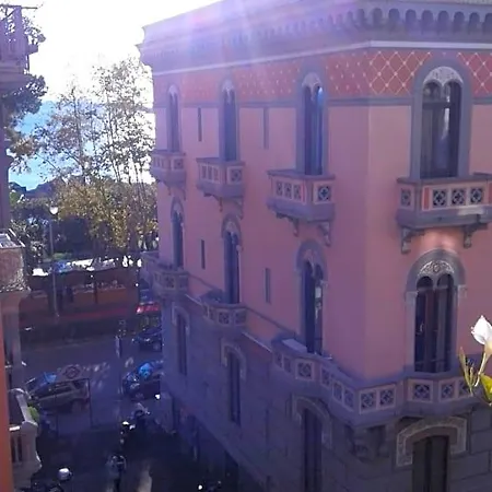 In Via Roma 4*