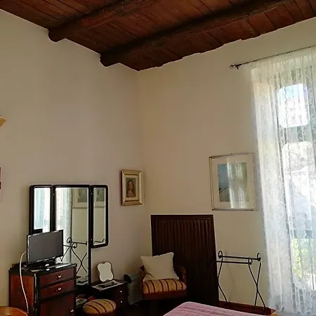 In Via Roma 4*