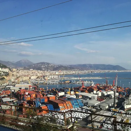 In Via Roma 4* סלרנו