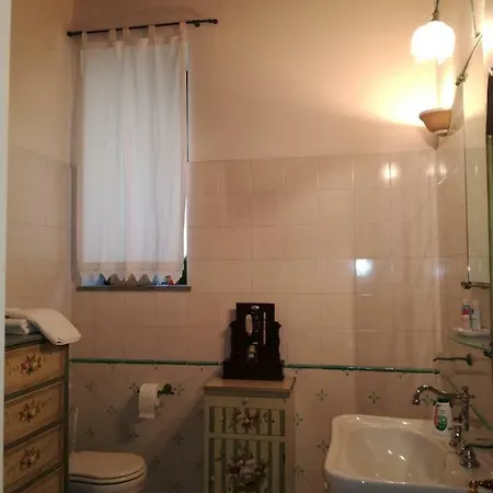 In Via Roma 4*