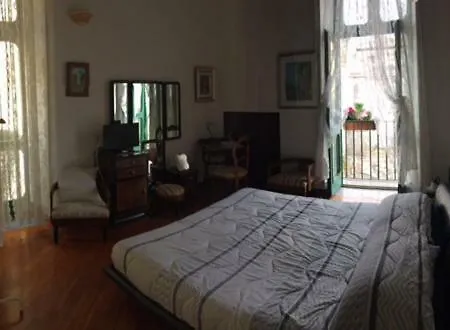 In Via Roma فندق مبيت وإفطار ساليرنو